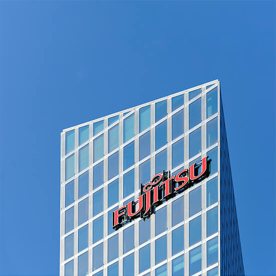 О компании Fujitsu